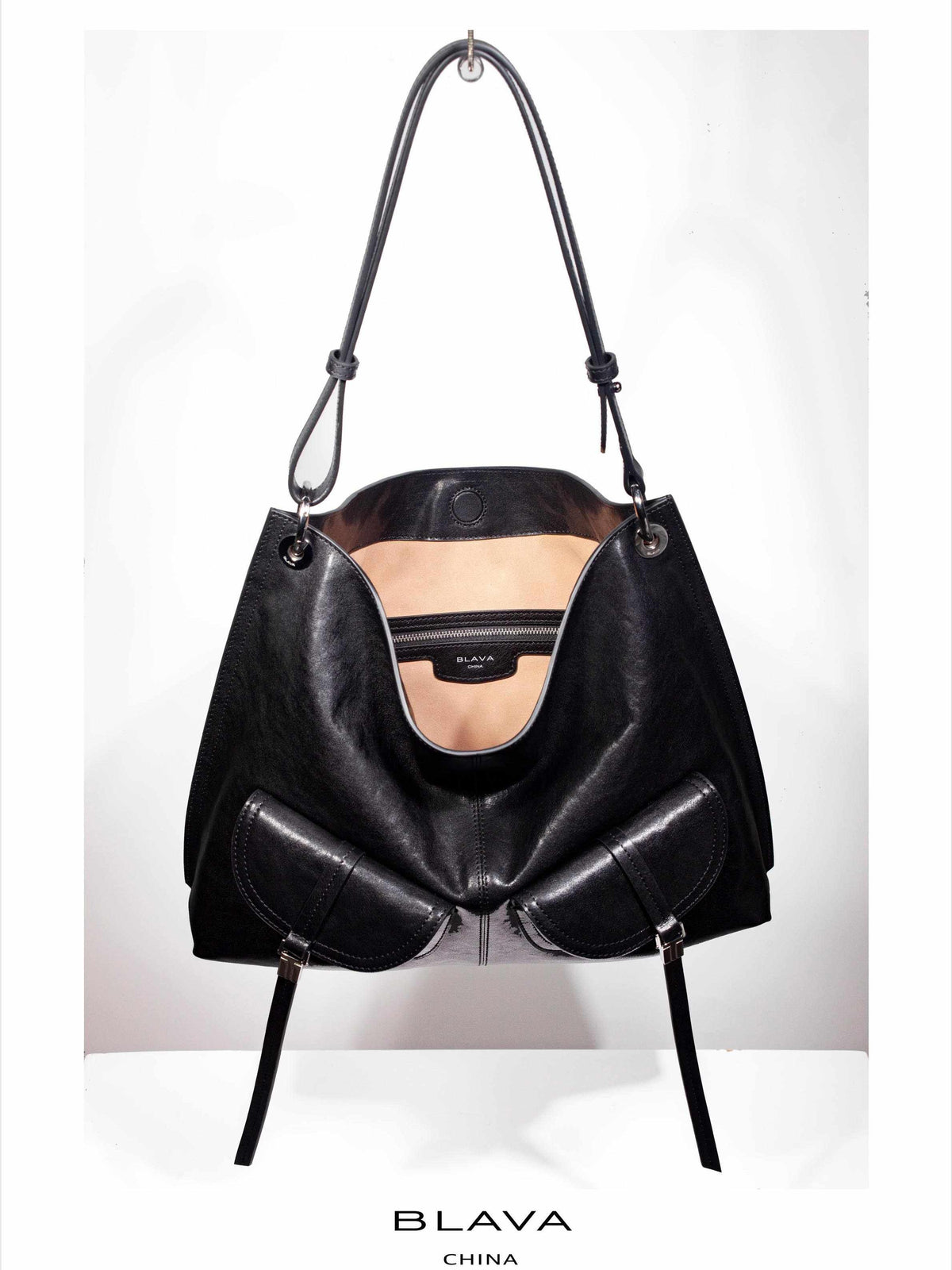 BLAVA Veg-Tanned Pocket Hobo Bag