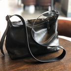 Women's shoulder bag