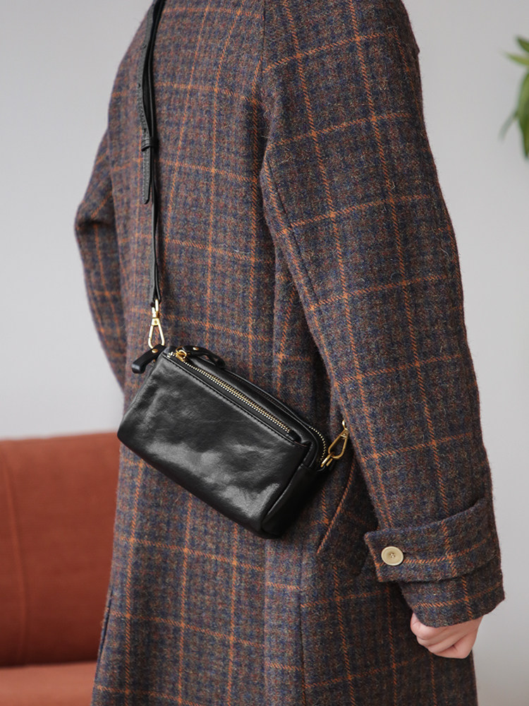 Women's crossbody bag