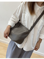 Women's shoulder bag