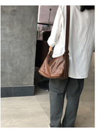 Women's shoulder bag