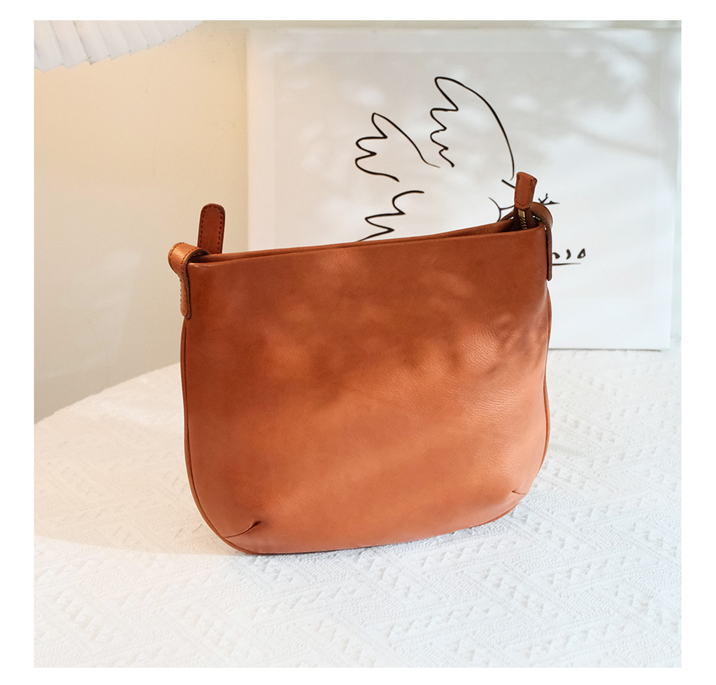 Women's shoulder bag
