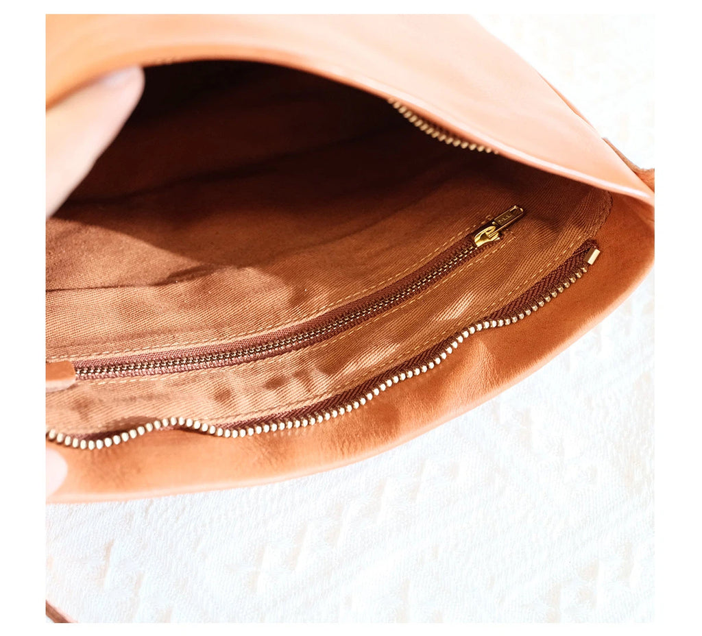 Women's shoulder bag