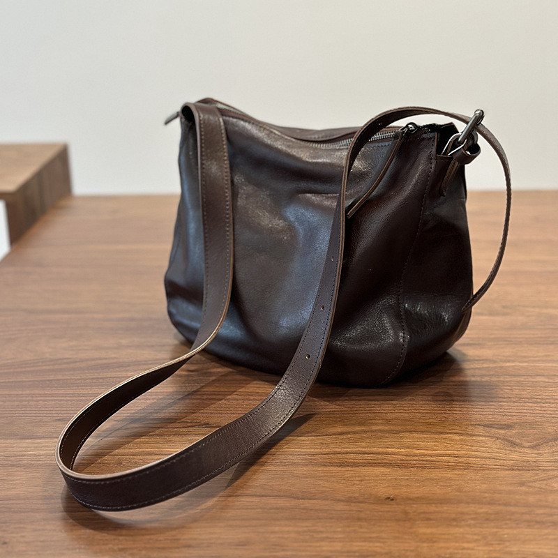 Women's shoulder bag
