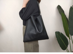 Women's shoulder bag