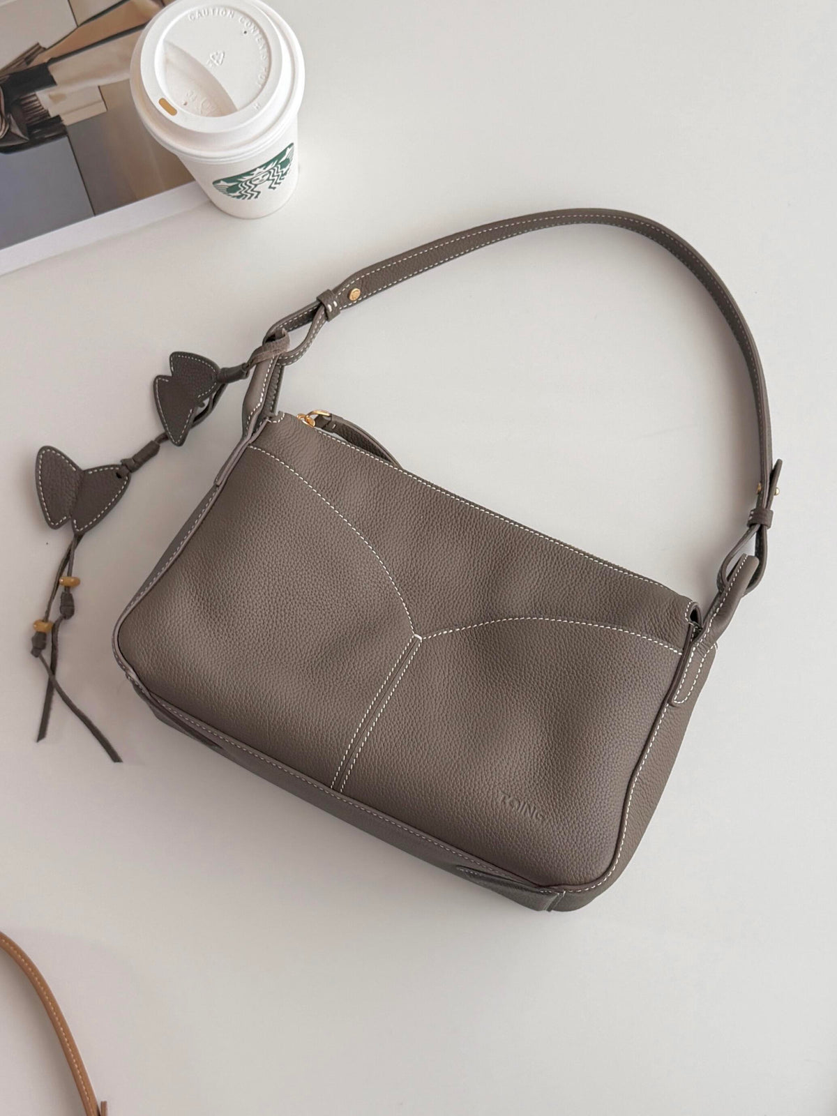Women's shoulder bag