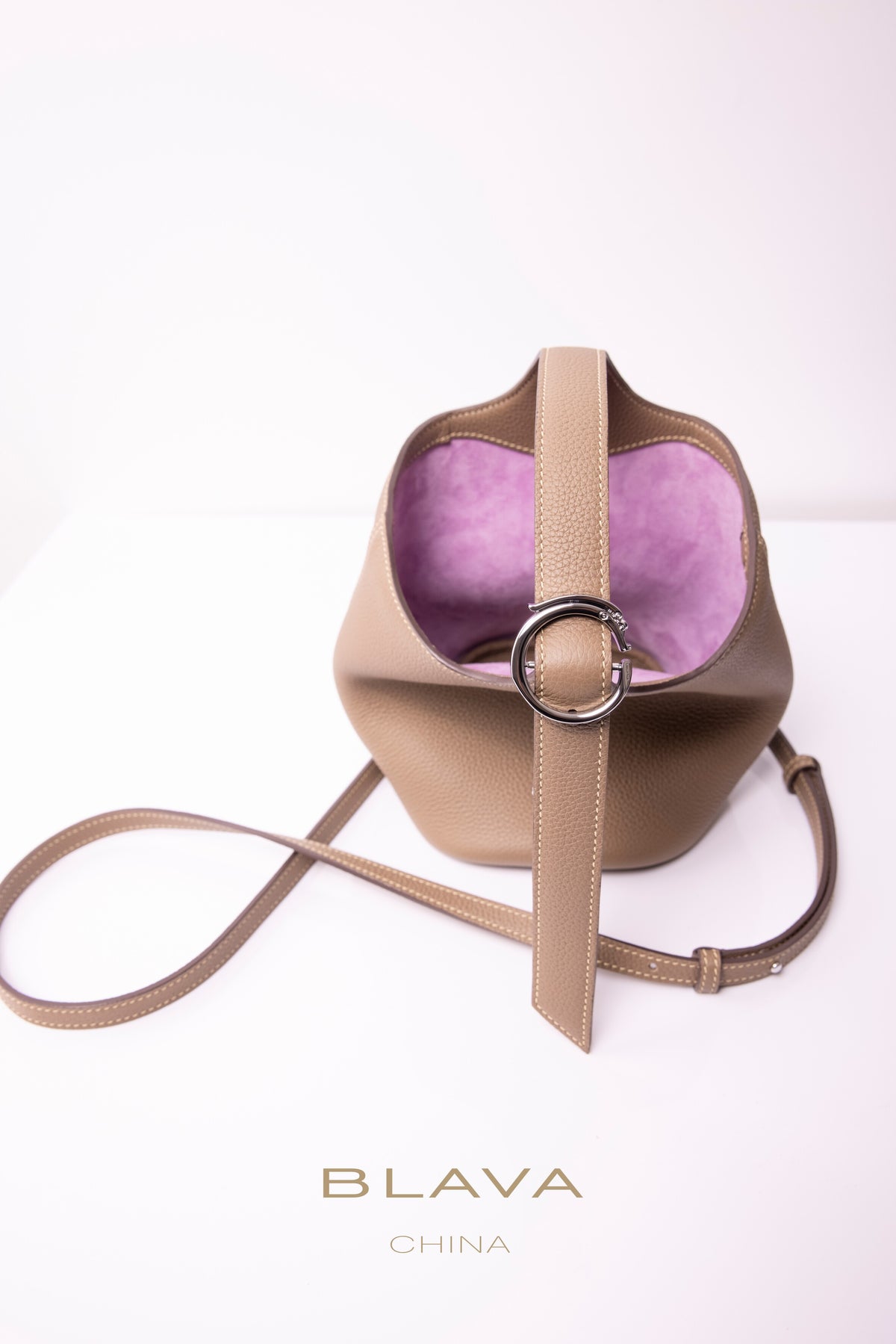 BLAVA Togo Leather Bucket Bag