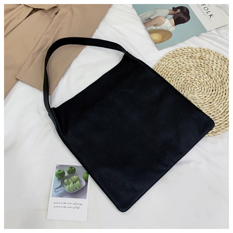 Women's shoulder bag