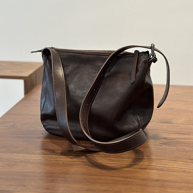 Women's shoulder bag