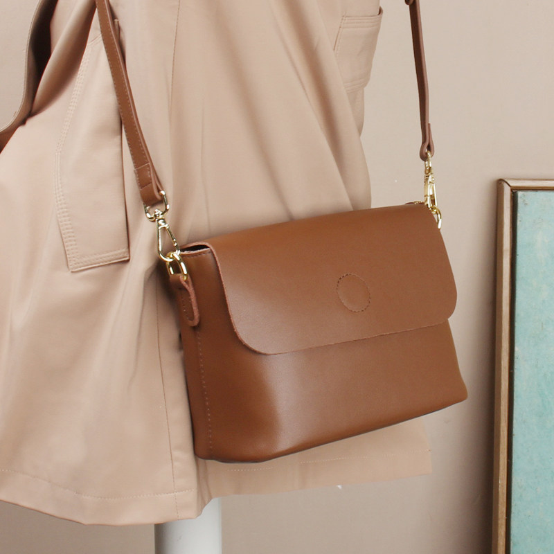 Women's shoulder bag