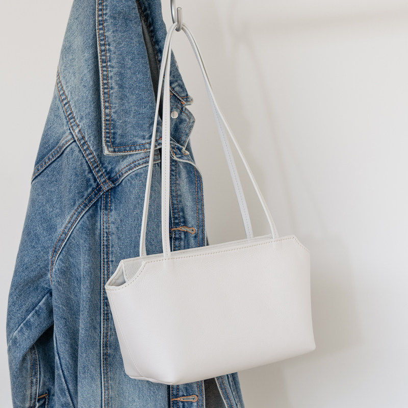 Women's shoulder bag