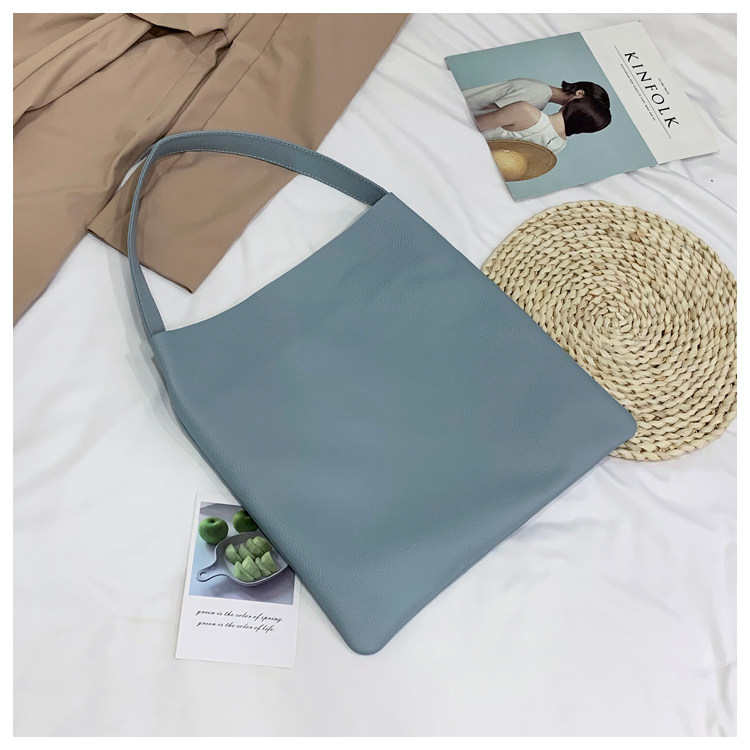 Women's shoulder bag