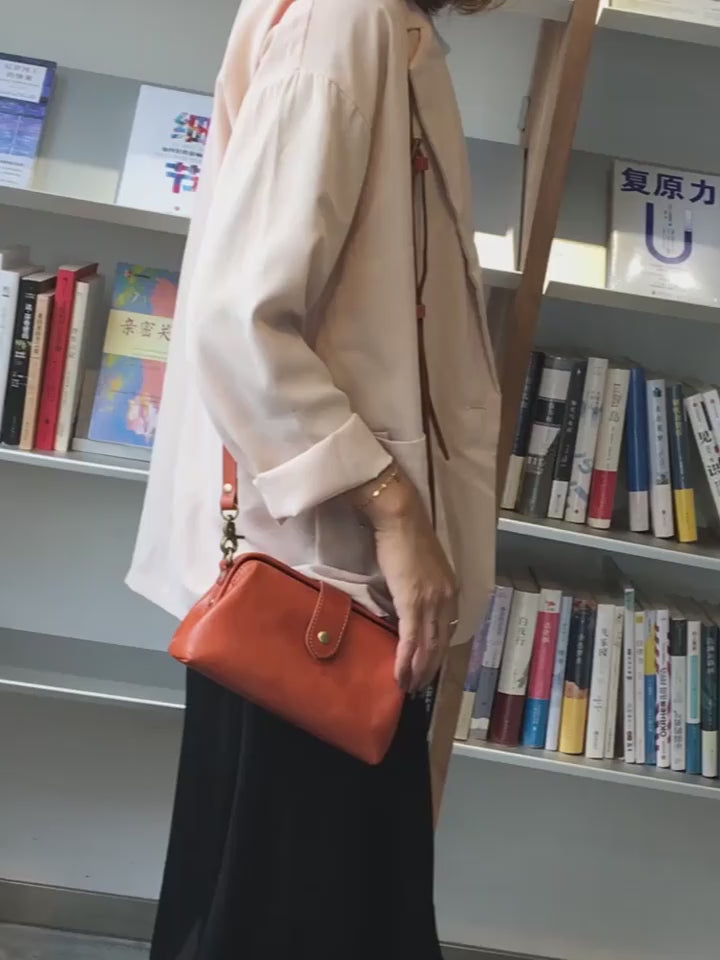 Women's crossbody bag