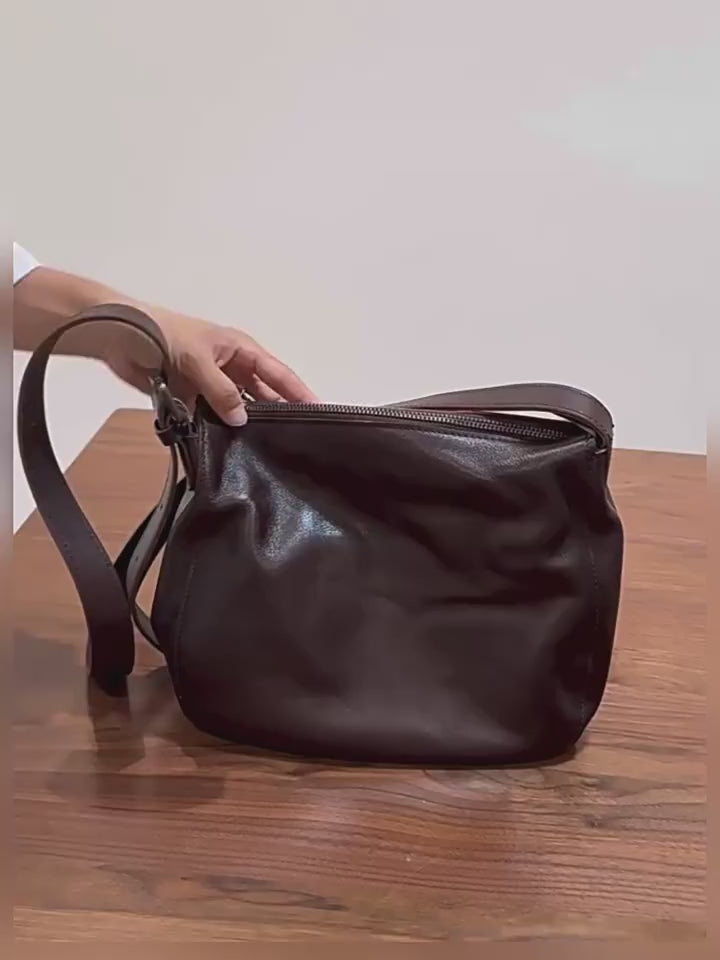 Women's shoulder bag